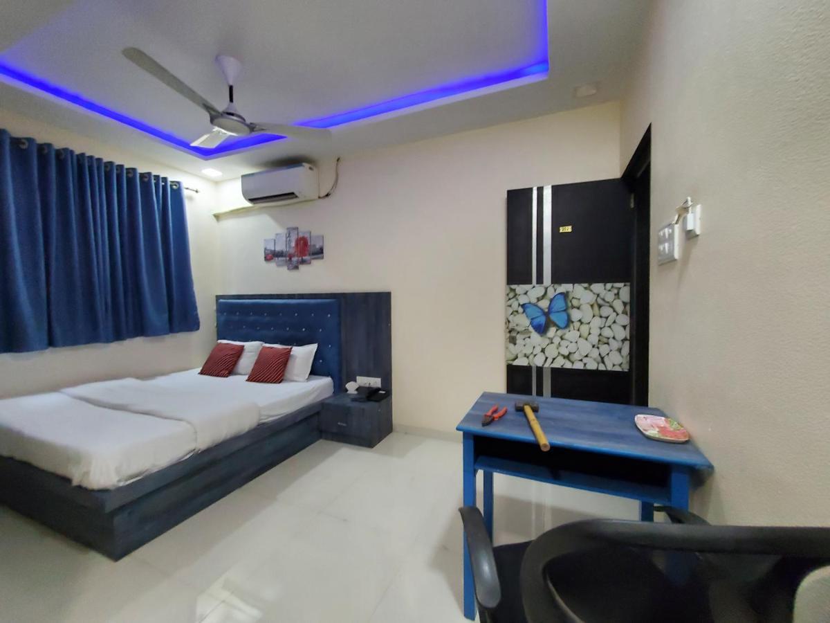 Hotel Mari Aai Residency Нави Мумбаи Экстерьер фото