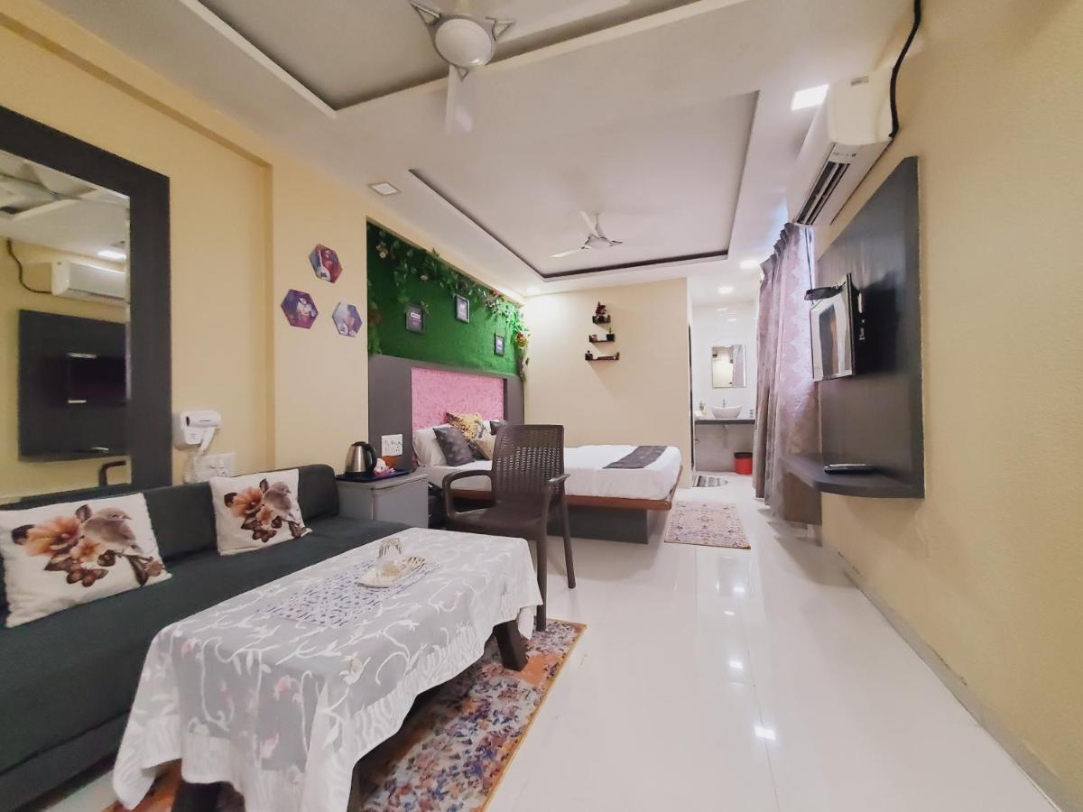 Hotel Mari Aai Residency Нави Мумбаи Экстерьер фото