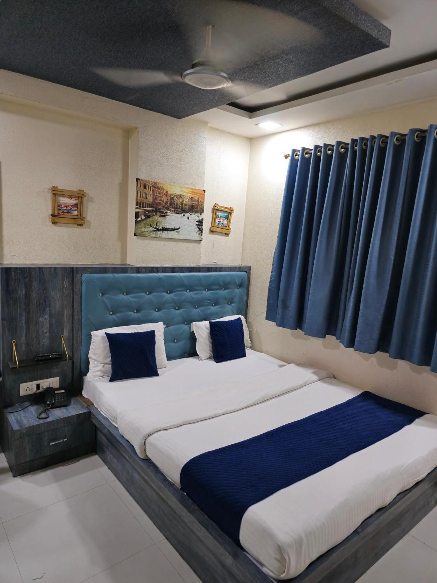 Hotel Mari Aai Residency Нави Мумбаи Номер фото